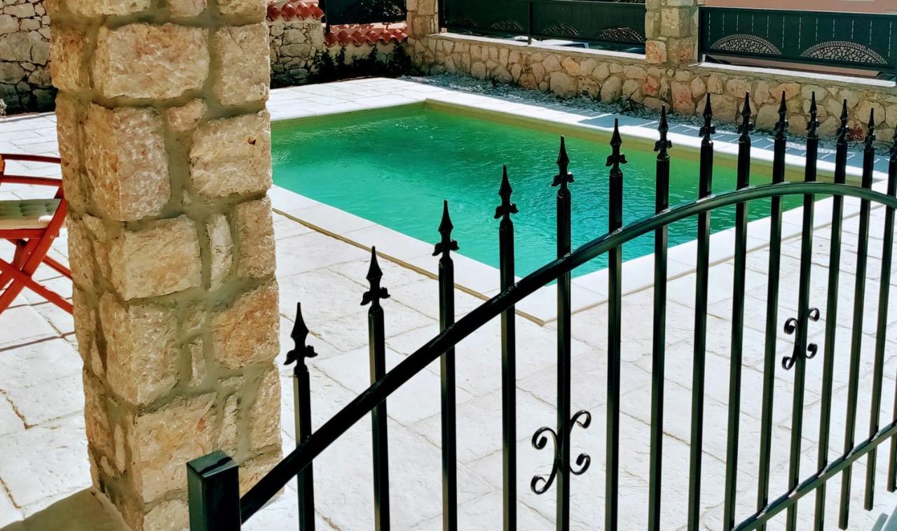 Vintage Residence Dramalj, Pool Self-Use ภายนอก รูปภาพ